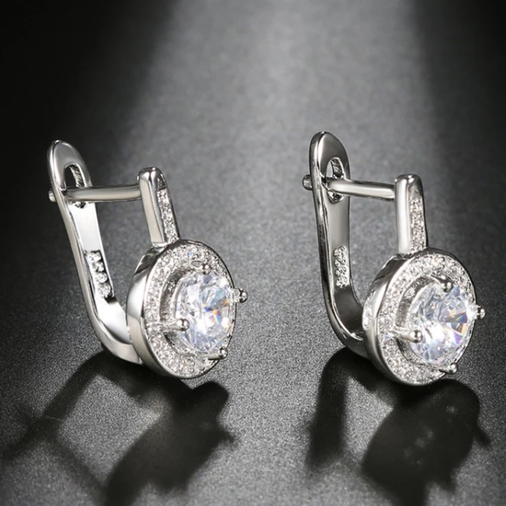 Sterling silver round stud earrings - Picture 2 of 4